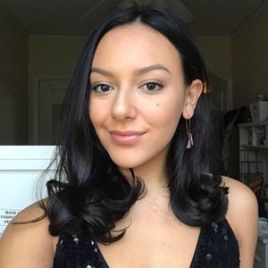 Meet your Posher, Alexandra